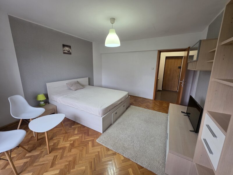 Unirii, rond Alba Iulia, renovata, mobilata si utilata, 10 minute metrou